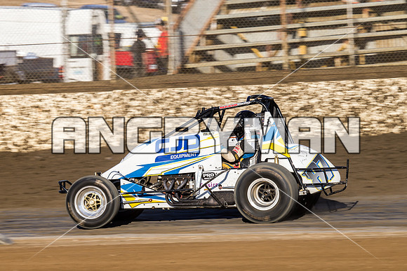 wingless 87 t87 Brad Walkley - 16 - Latrobe - 23rd Jan 2016 - Grand National-8