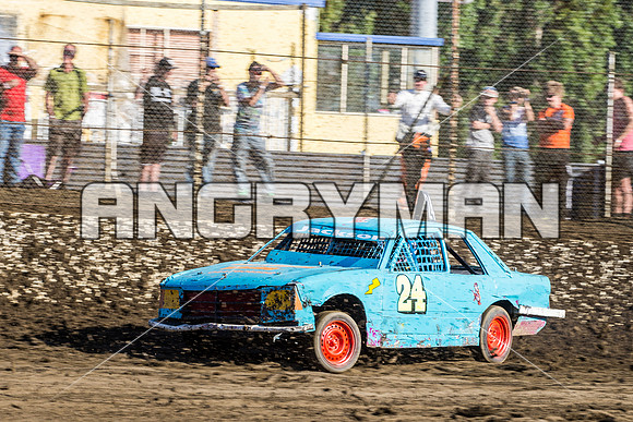 bomber 24 - 16 - Latrobe - 23rd Jan 2016 - Grand National