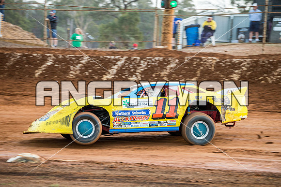 super sedan 11 t11 gil aylett - 18 - Carrick - 5th Feb 2016-7