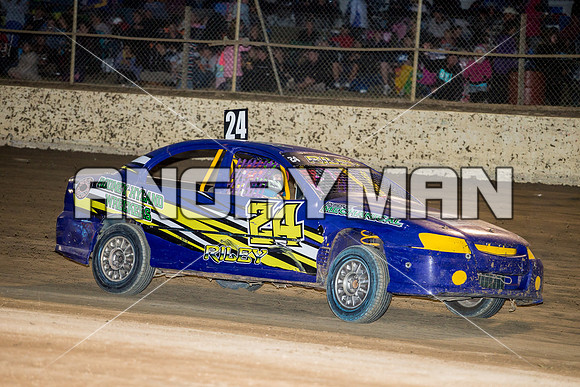 street stock 24 t24 - 7 - Latrobe - 5th Dec 2015-3