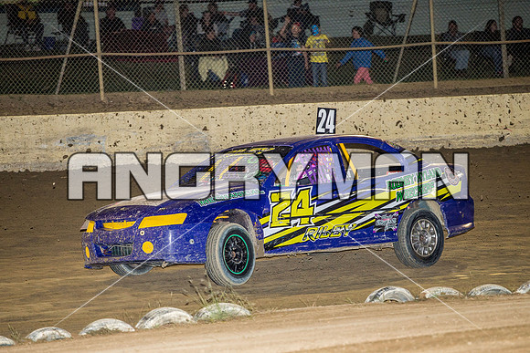street stock 24 t24 - 5 - Latrobe - 14th Nov 2015-5