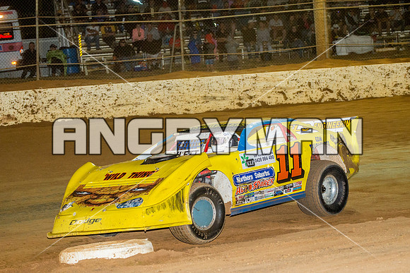 super sedan 11 t11 gil aylett - 19 - Carrick - 6th Feb 2016-5
