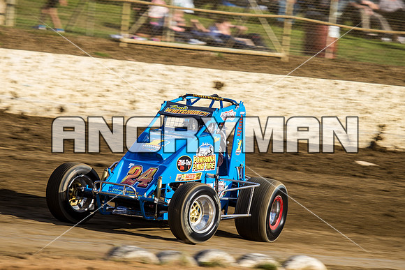 wingless 24 t24 brad whitchurch - 5 - Latrobe - 14th Nov 2015