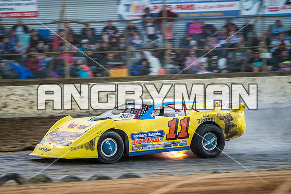 super sedan 11 t11 gil aylett - 9 - Latrobe - 27th Dec 2015-6