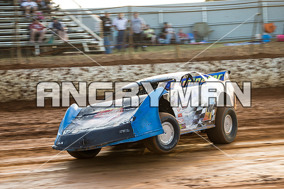 super sedan 1 v1 peter nicola - 18 - Carrick - 5th Feb 2016-6