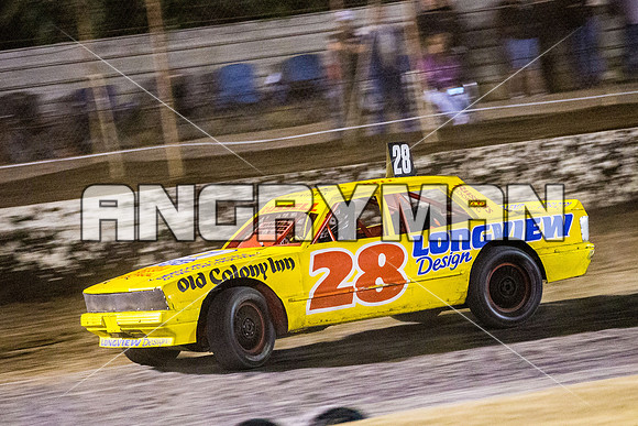modified 28 t28 nathan russell - 16 - Latrobe - 23rd Jan 2016 - Grand National-9