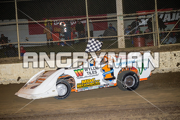 super sedan 22 t22 callum harper - 5 - Latrobe - 14th Nov 2015-18
