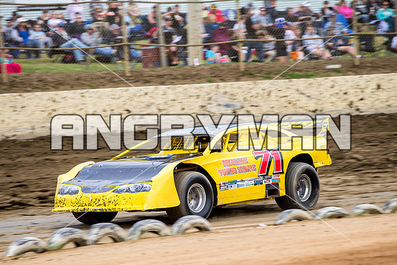 super sedan 71 t71 Robbie Bird - 7 - Latrobe - 5th Dec 2015-4