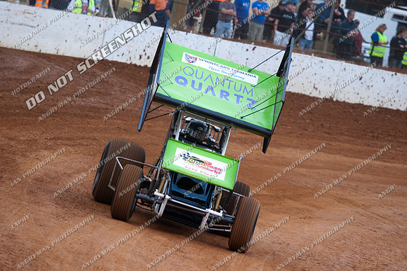 sprintcar 27 t27 emma dobson - 8 - Carrick Club Night 2nd December 2011-3