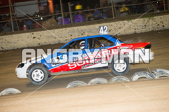 Street Stock 42 T42 - 30 - Latrobe - 9th April 2016-13