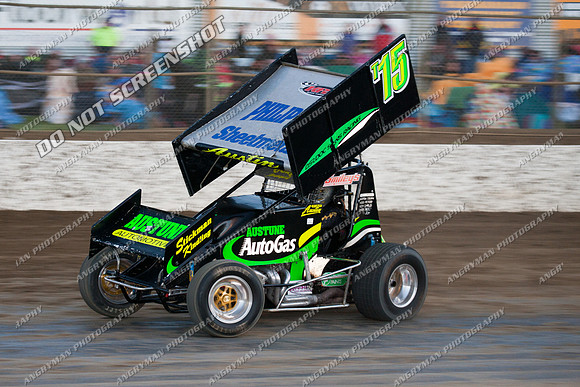 sprintcar 15 t15 tim austin - 9 - Latrobe 4th December 2011 - Wyllie Tiles Fireworks-2