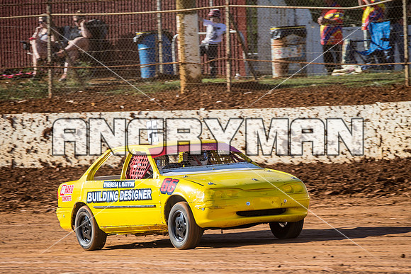 Street Stock 66 T66 - 31 - Carrick - 23rd April 2016