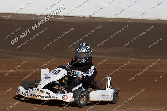 Kart 10 - 9 - Latrobe 4th December 2011 - Wyllie Tiles Fireworks-5