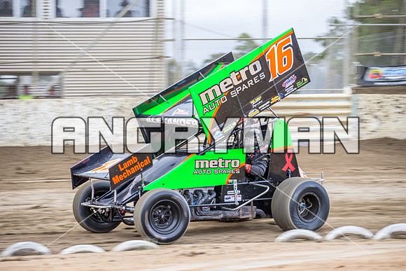 sprintcar 16 t16 Adam Alexander - 9 - Latrobe - 6th December 2014-14