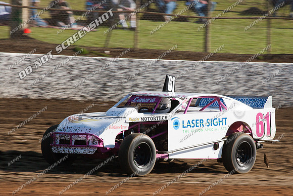 AMCA 61 T61 - 9 - Latrobe 4th December 2011 - Wyllie Tiles Fireworks-2