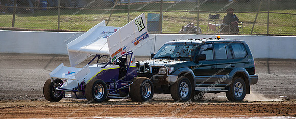 sprintcar 17 t17 jason dawkins - 4 - Latrobe 22nd Oct 2011
