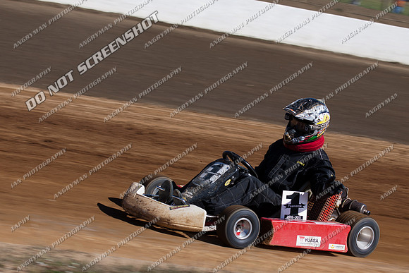 Kart 1 - 9 - Latrobe 4th December 2011 - Wyllie Tiles Fireworks-6