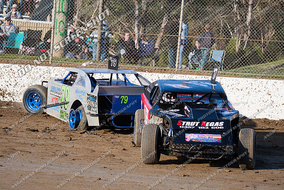 amca 79 t79 - 9 - Latrobe 4th December 2011 - Wyllie Tiles Fireworks-4