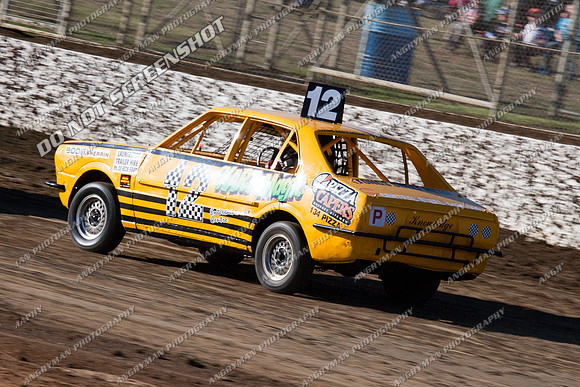 Junior 12 T12 - 9 - Latrobe 4th December 2011 - Wyllie Tiles Fireworks-2