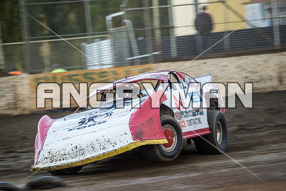 Super Sedan 24 T24 - 29 - Hobart - 2nd April 2016-5