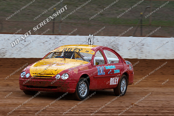 Street Stock 28 T28 - 8 - Carrick Club Night 2nd December 2011-3