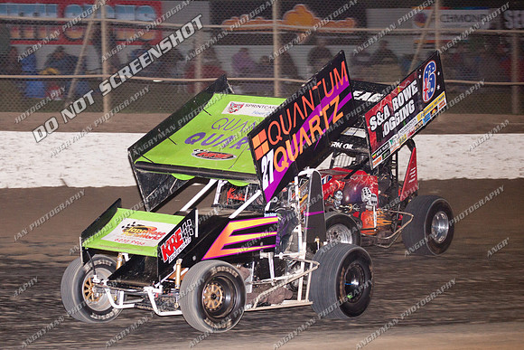 sprintcar 27 t27 emma dobson - 9 - Latrobe 4th December 2011 - Wyllie Tiles Fireworks-7