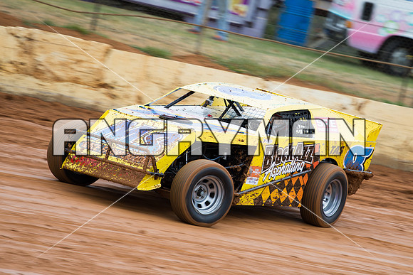 AMCA 8 T8 - 3 - Carrick - 18th October 2014-3