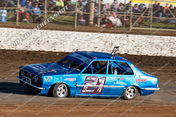 Junior 21 T21 - 9 - Latrobe 4th December 2011 - Wyllie Tiles Fireworks-4