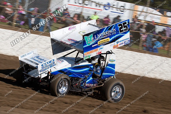 sprintcar 25 t25 anthony frost - 9 - Latrobe 4th December 2011 - Wyllie Tiles Fireworks-2