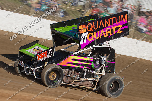 sprintcar 27 t27 emma dobson - 9 - Latrobe 4th December 2011 - Wyllie Tiles Fireworks-4