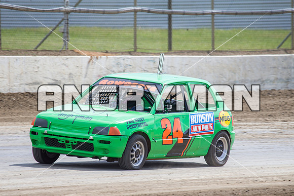 junior 24 t24 logan piper - 2 - Latrobe Practice Day - 11th October 2014-4