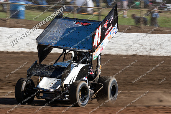 sprintcar 41 t41 damien robins - 9 - Latrobe 4th December 2011 - Wyllie Tiles Fireworks-3