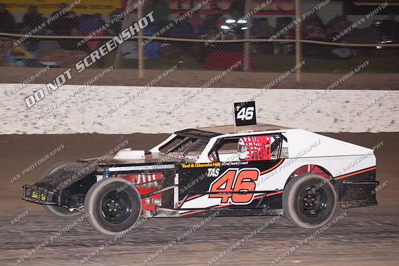 amca 46 t46 - 9 - Latrobe 4th December 2011 - Wyllie Tiles Fireworks-4