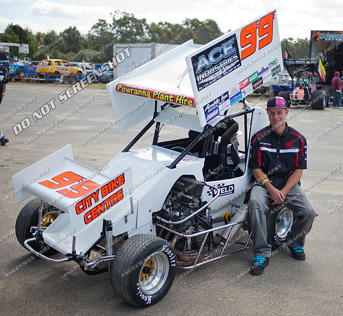 formula 500 99 cody dransfield - 9 - Latrobe 4th December 2011 - Wyllie Tiles Fireworks