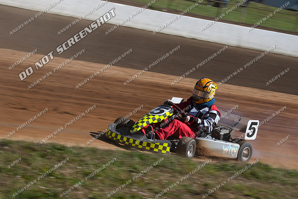 kart 5 - 9 - Latrobe 4th December 2011 - Wyllie Tiles Fireworks-5