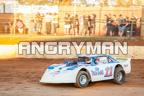 super sedan 11 t11 gil aylett - 12 - Carrick - 26th Dec 2014-2