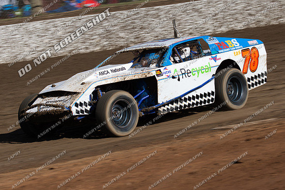 amca 78 t78 - 9 - Latrobe 4th December 2011 - Wyllie Tiles Fireworks-2