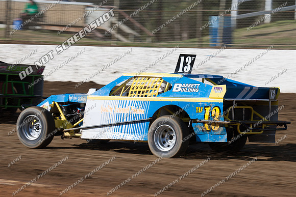 amca 13 t13 - 9 - Latrobe 4th December 2011 - Wyllie Tiles Fireworks-2