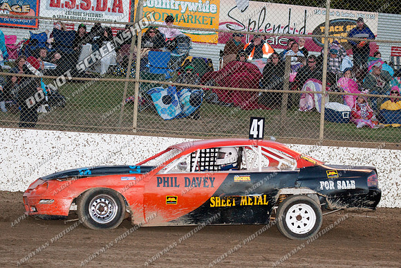 tassie six 41 t41 - 9 - Latrobe 4th December 2011 - Wyllie Tiles Fireworks-3