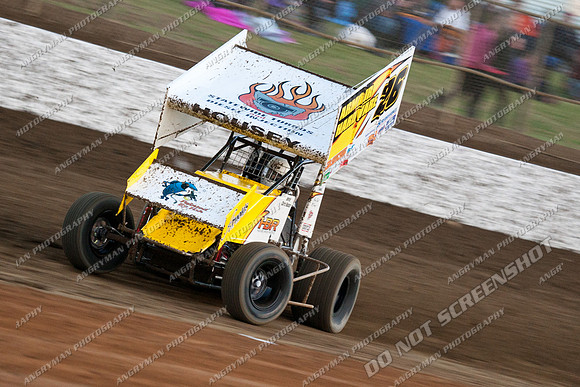 sprintcar 26 t26 chris house - 4 - Latrobe 22nd Oct 2011-10
