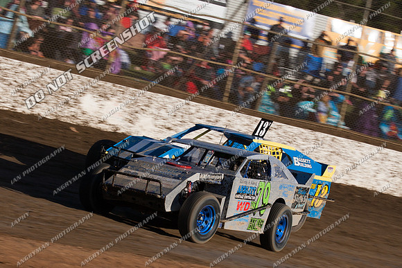 amca 79 t79 - 9 - Latrobe 4th December 2011 - Wyllie Tiles Fireworks