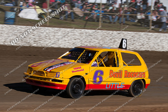 junior 6 t6 t06 - 9 - Latrobe 4th December 2011 - Wyllie Tiles Fireworks-5