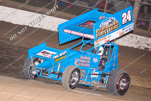 sprintcar 24 t24 shaun robins - 9 - Latrobe 4th December 2011 - Wyllie Tiles Fireworks-7