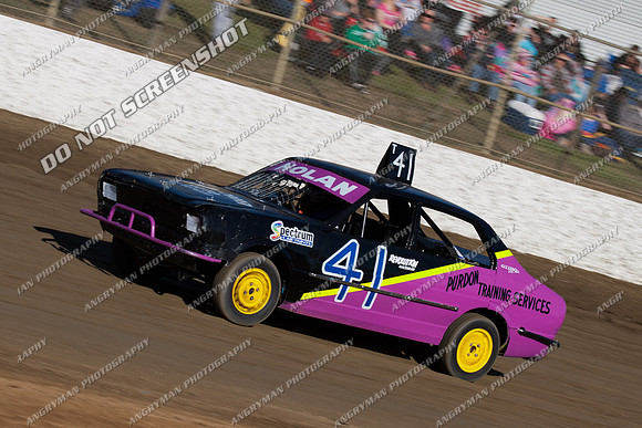 junior 41 t41 - 9 - Latrobe 4th December 2011 - Wyllie Tiles Fireworks
