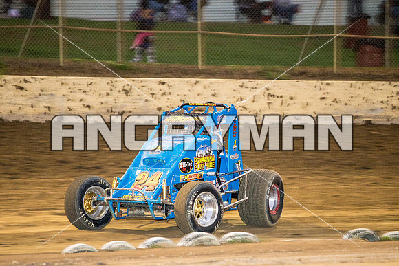 wingless 24 T24 - 26 - Latrobe - 19th March 2016-11