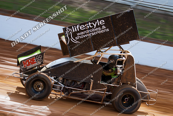 sprintcar emma dobson 27 t27 - 3 - Carrick Test & Tune 16th Oct 2011-14