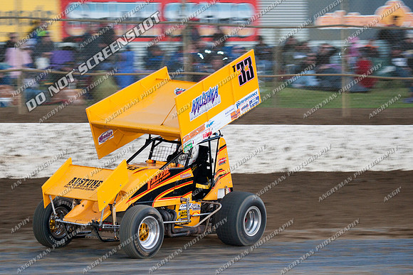 sprintcar 33 t33 jake krushka - 9 - Latrobe 4th December 2011 - Wyllie Tiles Fireworks-5