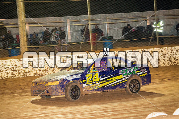 Street Stock 24 T24 - 27 - Carrick - 26th March 2016-13