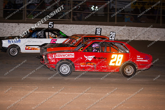 Junior 28 T28 - 9 - Latrobe 4th December 2011 - Wyllie Tiles Fireworks-4