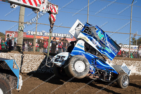 sprintcar 25 t25 anthony frost - 9 - Latrobe 4th December 2011 - Wyllie Tiles Fireworks-7
